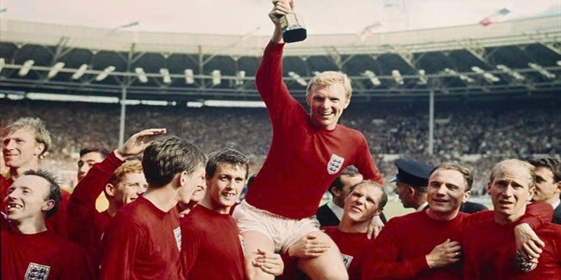 Bobby Moore là cái tên mang tính biểu tượng nhất bóng đá Anh