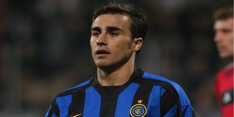 Dù nhỏ con nhưng Fabio Cannavaro vẫn là nỗi ác mộng với các tiền đạo